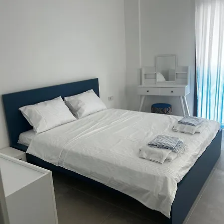 Detached House With Courtyard, 50 M To The