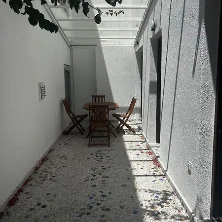 Case de vacanță Detached House With Courtyard, 50 M To The